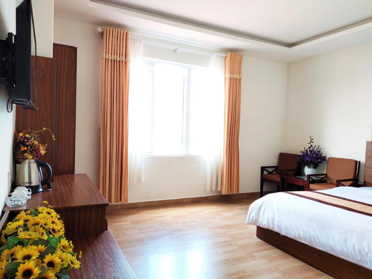 New Hampton Suits-Tam Xuan Centre Hotel Da Lat Exterior photo