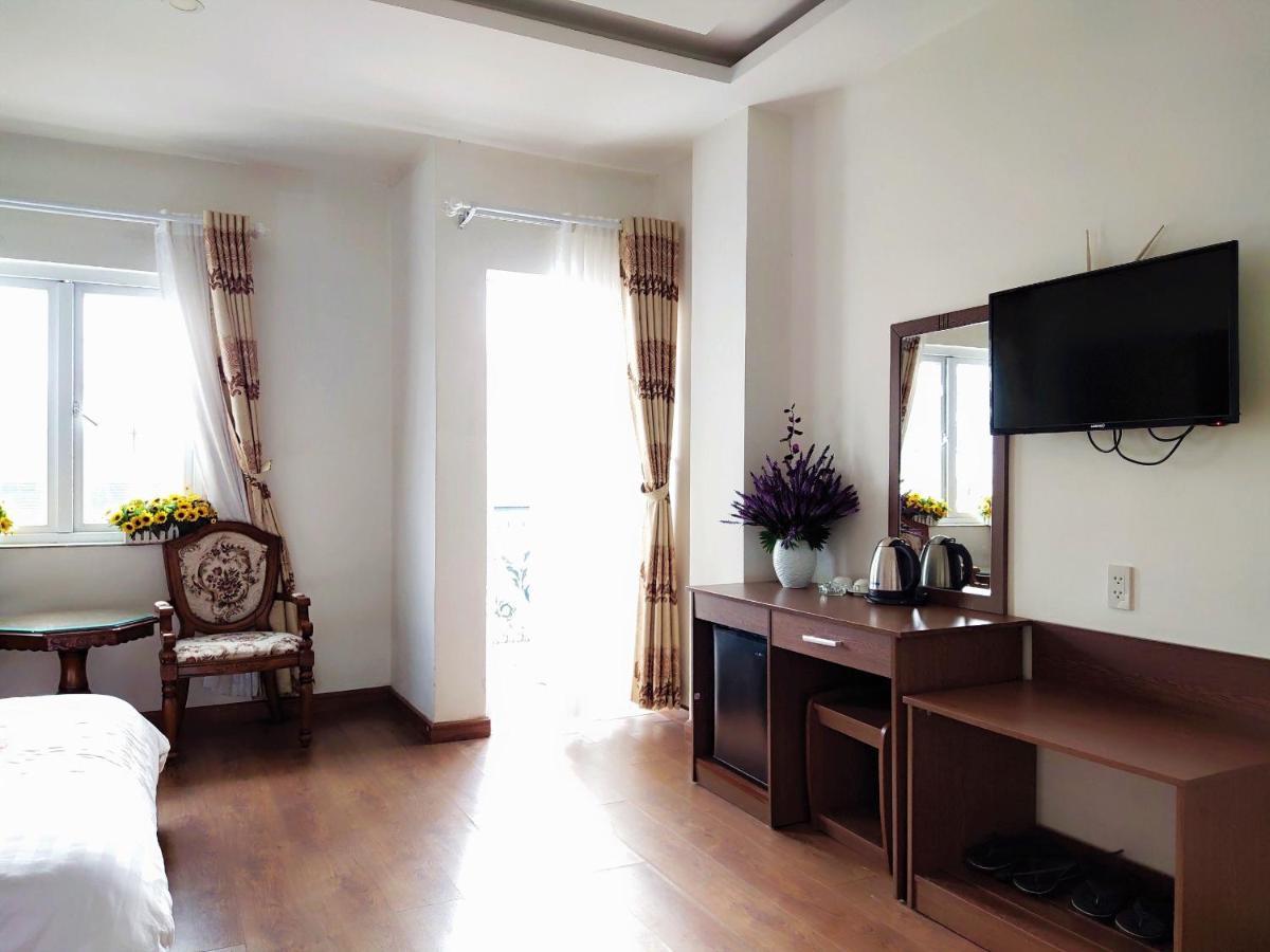 New Hampton Suits-Tam Xuan Centre Hotel Da Lat Exterior photo